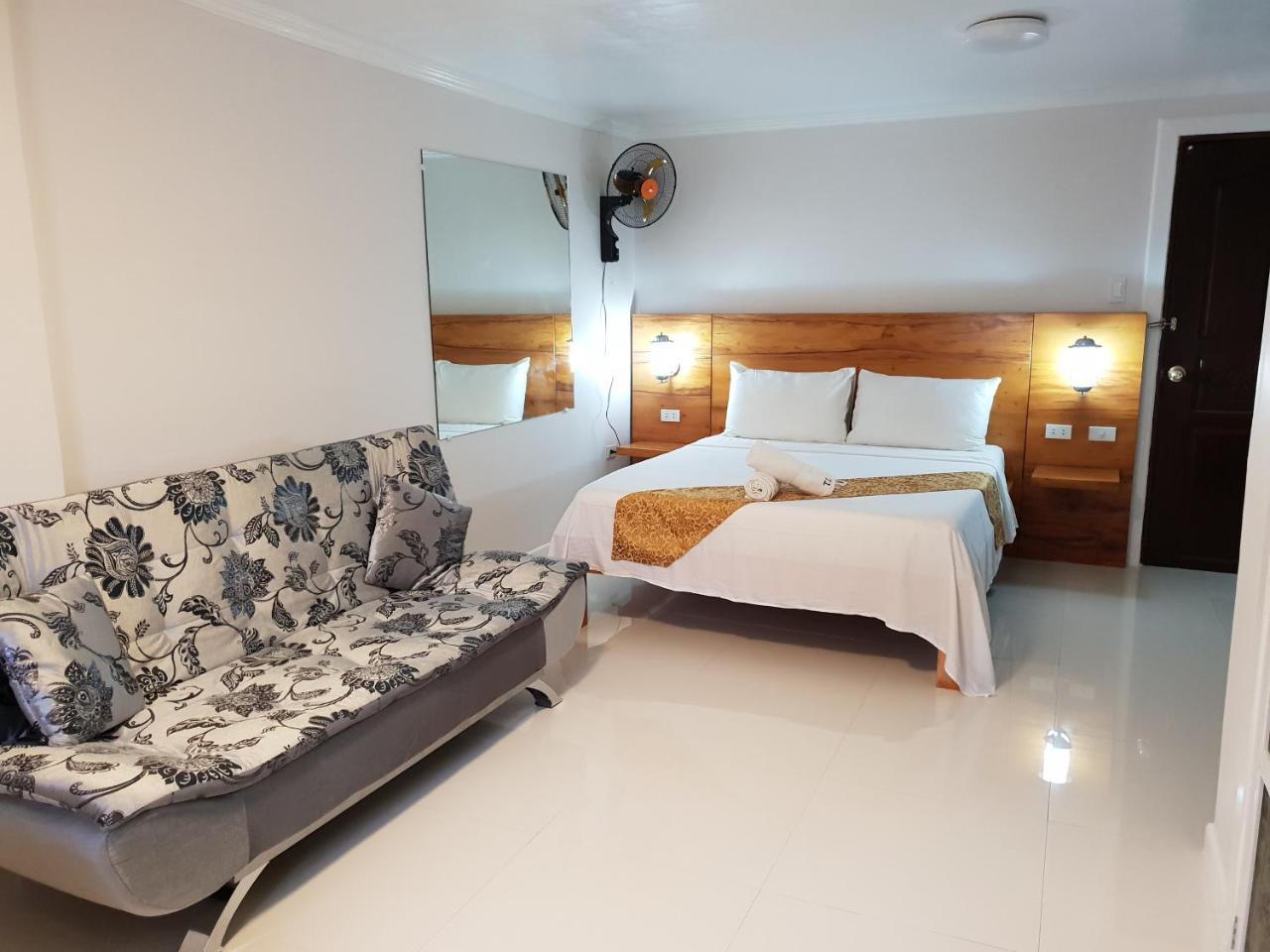 Treasure Island Resort Olongapo Pokoj fotografie
