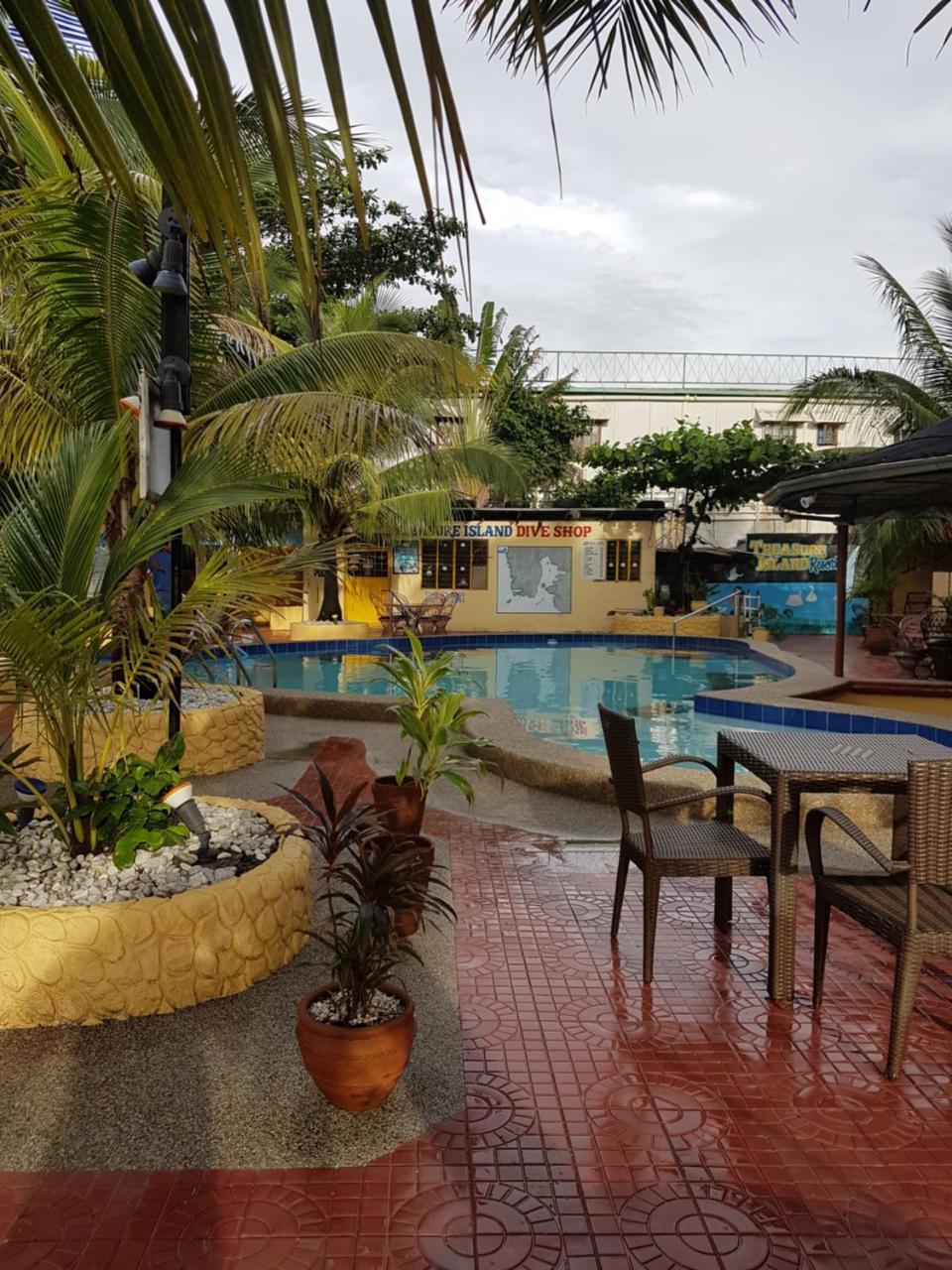 Treasure Island Resort Olongapo Exteriér fotografie